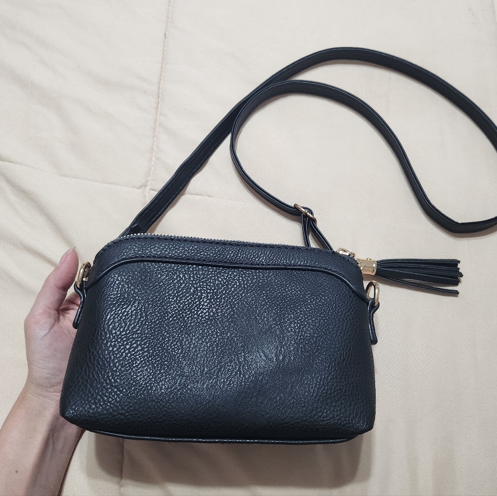 Elegant Black Leather Crossbody Bag